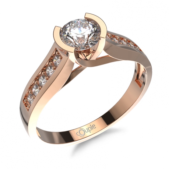 Couple, Oslnivý zásnubní prsten Flavia, zirkony a růžové zlato