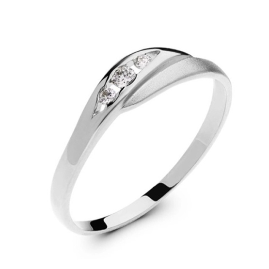 Zajímavý prsten Luisa, bílé zlato se zirkony